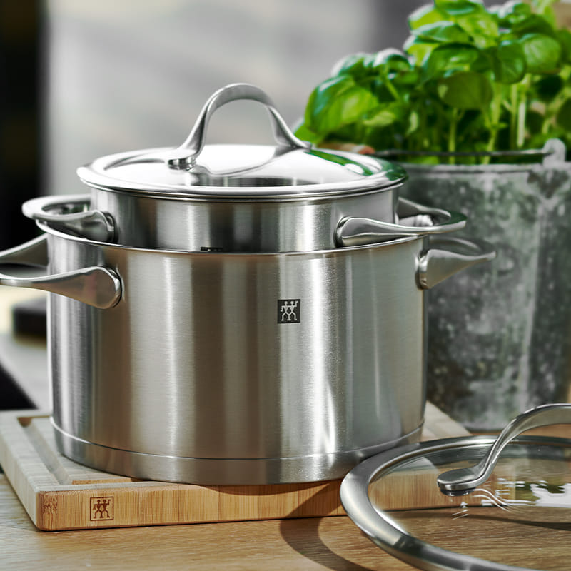 ชุดหม้อสเตนเลสสตีล ZWILLING รุ่น ESSENCE จำนวน 4 ชิ้น N1006146