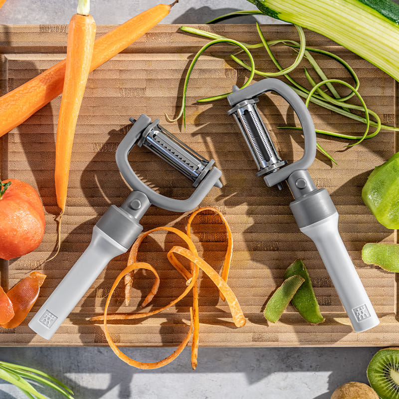 ที่ปอกสแตนเลส ZWILLING ด้ามจับพลาสติก 5-in-1 peeler สีเทา N36610005