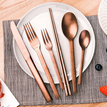 ชุดช้อนส้อมตะเกียบสแตนเลสสตีล ทนทาน 24 ชิ้น ZWILLING  สีโรสโกลด์ N07125424_3