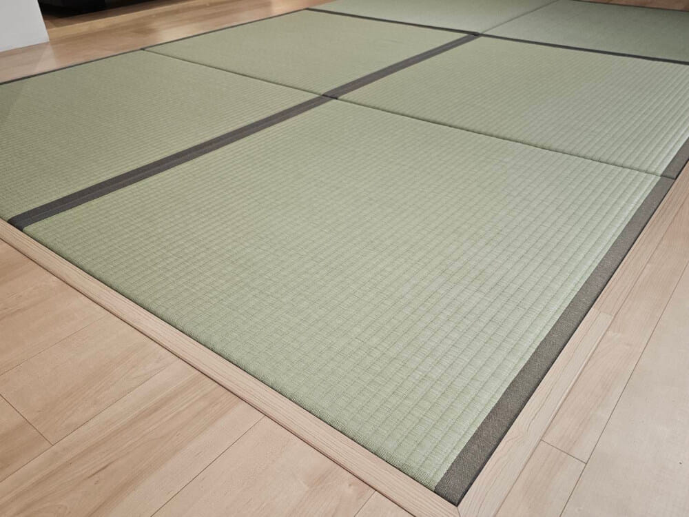 เสื่อทาทามิ MIGUSA TATAMI HIKIME GREEN WITH BOARDER LATTE BROWN_3