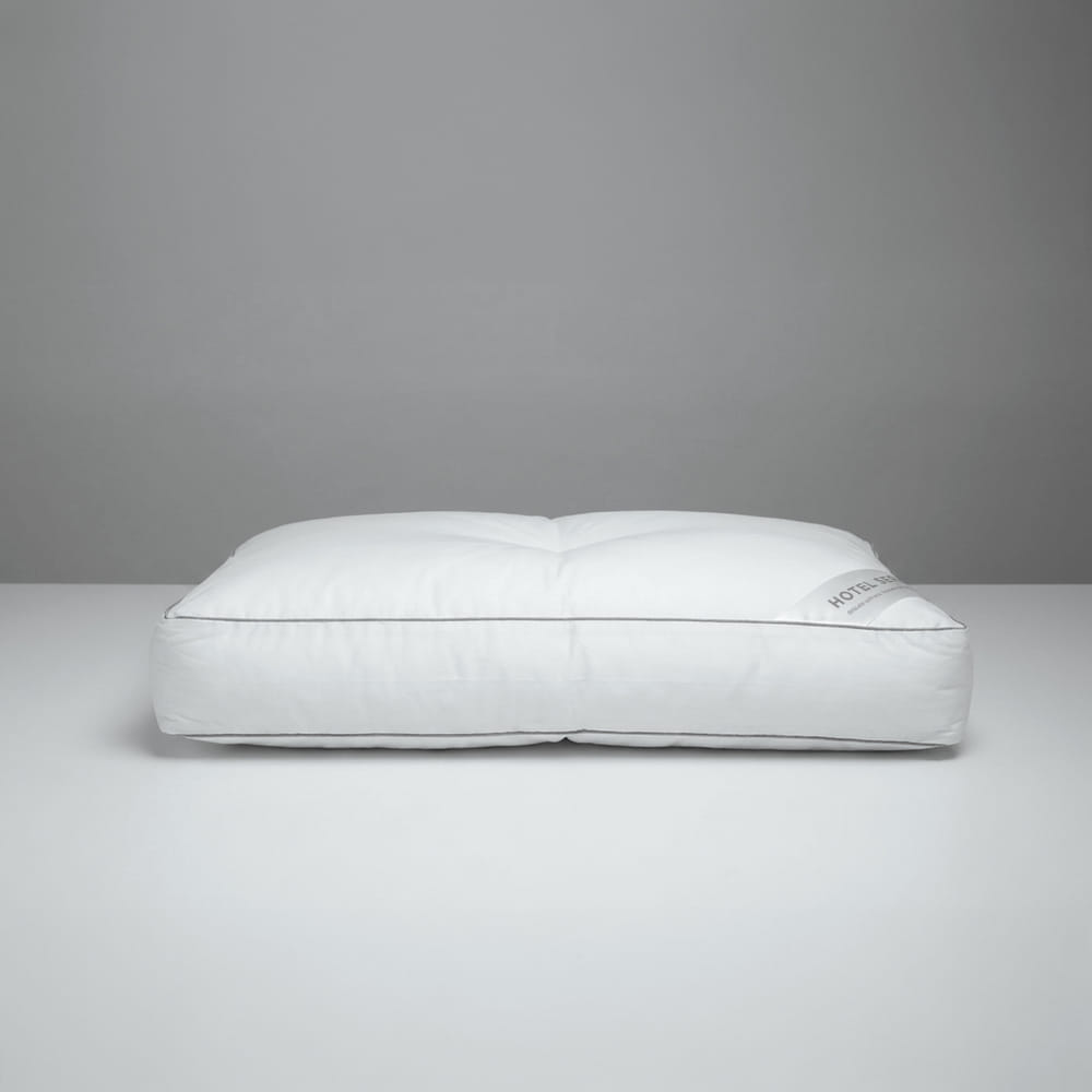 หมอนหนุน MR.BIG HOTEL SERIES LUX 4"X15X25 IN แพ็คเดี่ยว 1 ใบ สีขาว