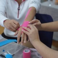 เทปพยุงกล้ามเนื้อ KINESIO TAPE รุ่น PERFORMANCE สีเนื้อ
