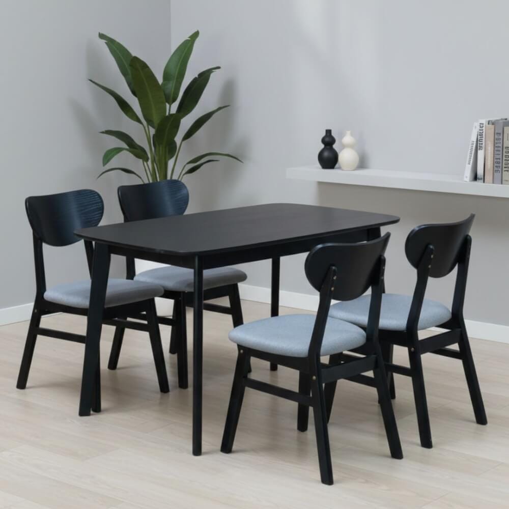 ชุดโต๊ะอาหาร 4 ที่นั่ง EVERGREEN FURNITURE เบาะผ้าสีเทา ไม้ยางพาราสีดำ_1