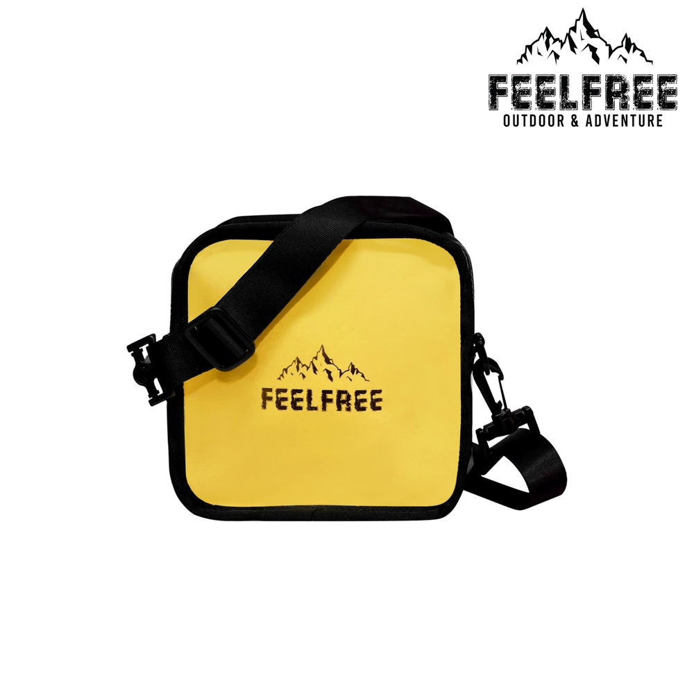 กระเป๋าสะพายข้าง FEELFREE รุ่น QQ สี เหลือง