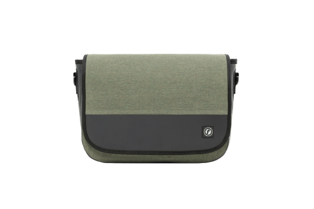 กระเป๋าสะพายข้างกันน้ำ FEELFREE URBANION ECO รุ่น MESSENGER BAG สี OLIVE