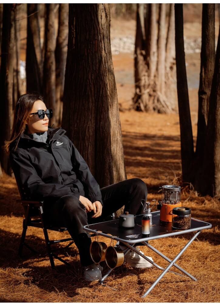 โต๊ะพับแคมป์ปิ้ง MOUNTAINHIKER 62 ซม. สีดำ