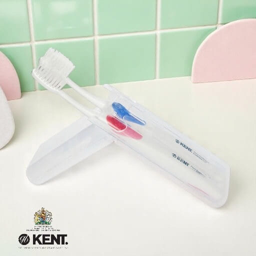 แปรงสีฟันพรีเมียม KENT 2 ด้ามในกล่องพกพา (ขนกลาง) สีฟ้าและชมพู