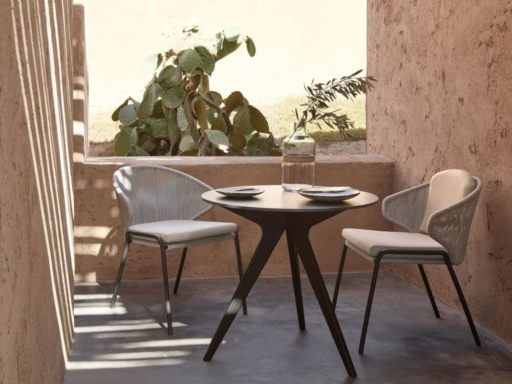 เก้าอี้ COCOLUXE รุ่น EMINENCE CHAIR_1