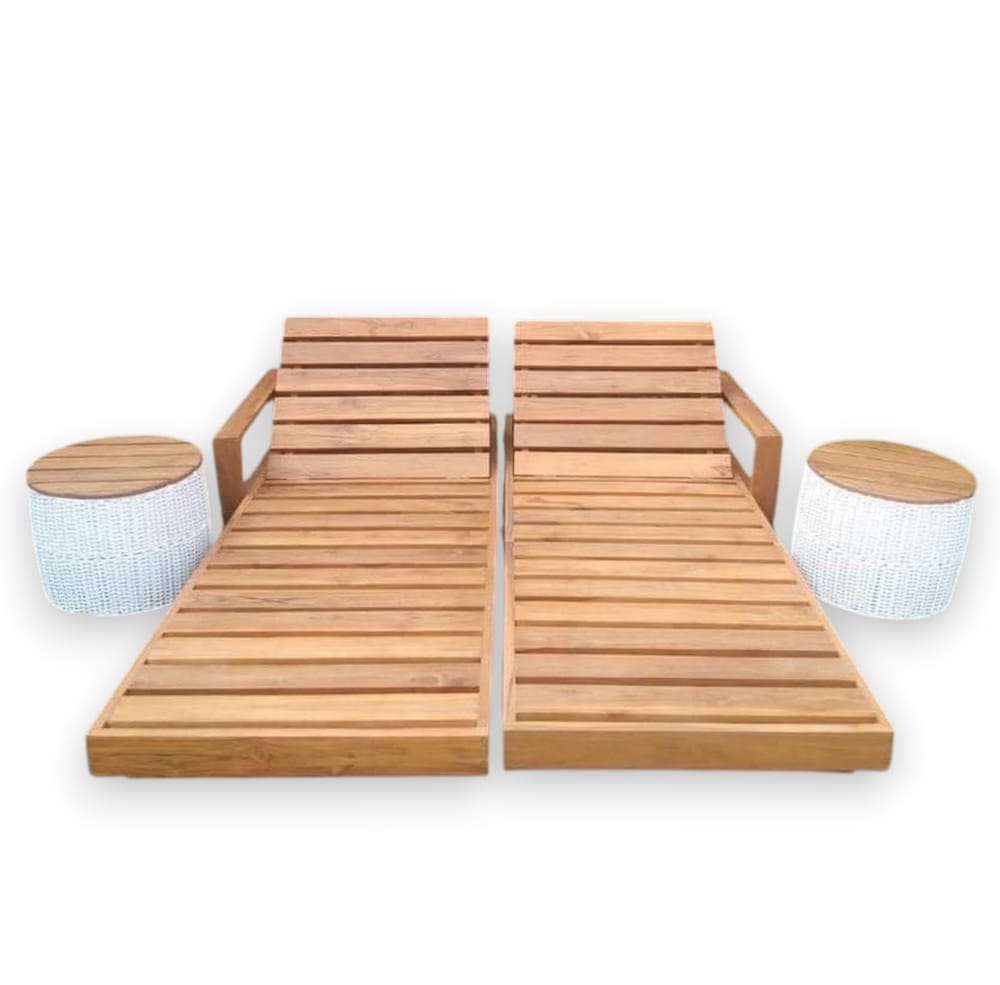ชุดเตียงริมสระไม้สักแบบคู่และโต๊ะข้างเตียง PAREENA DECOR เตียงอาบแดด