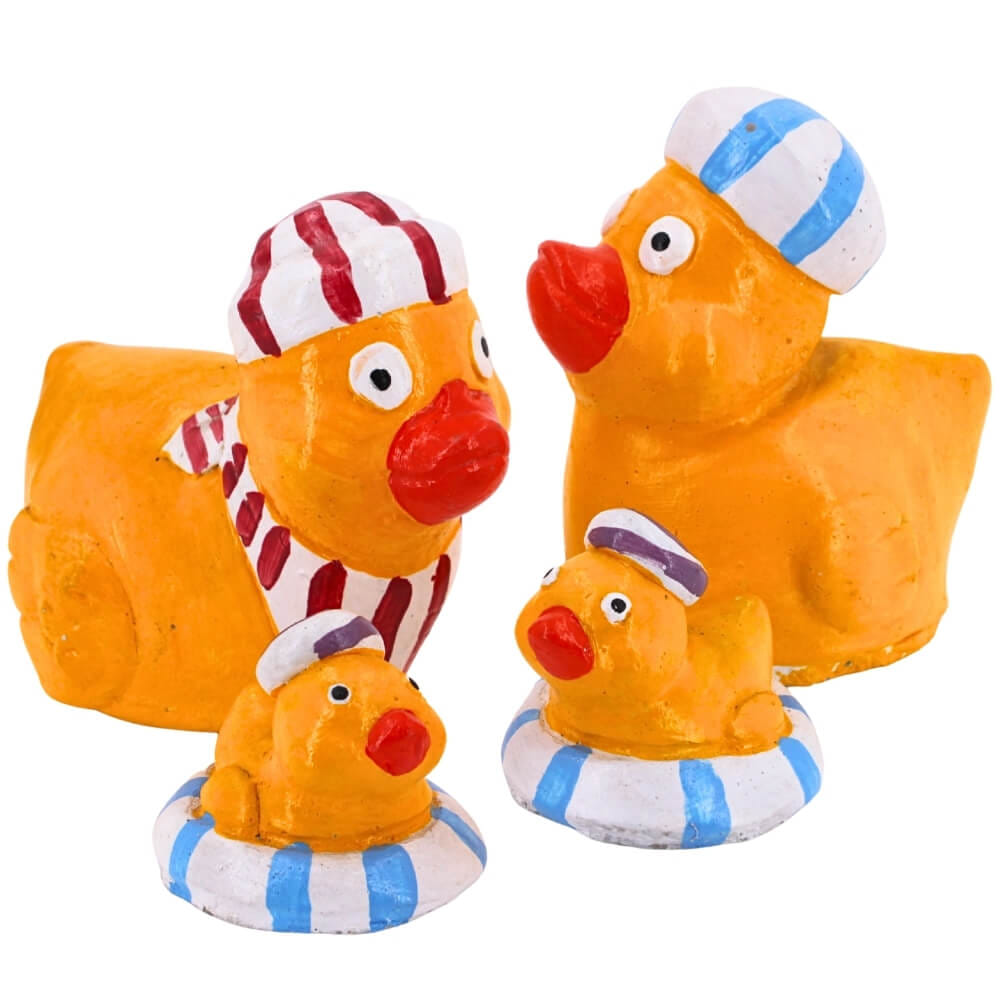 ตุ๊กตาปูนตกแต่งชุดเป็ด 4 ชิ้น KORAT SANGSUWAN POTTERY รุ่น THKSP006 13 ซม. หลากสี
