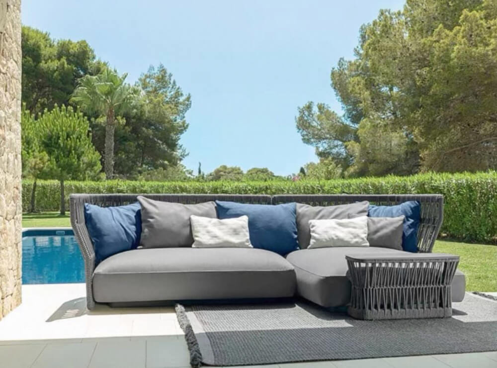 เตียงริมสระ หวายPE BUNISE รุ่น RAVELLO ขนาด 130×72×82 ซม. สีเทา_1