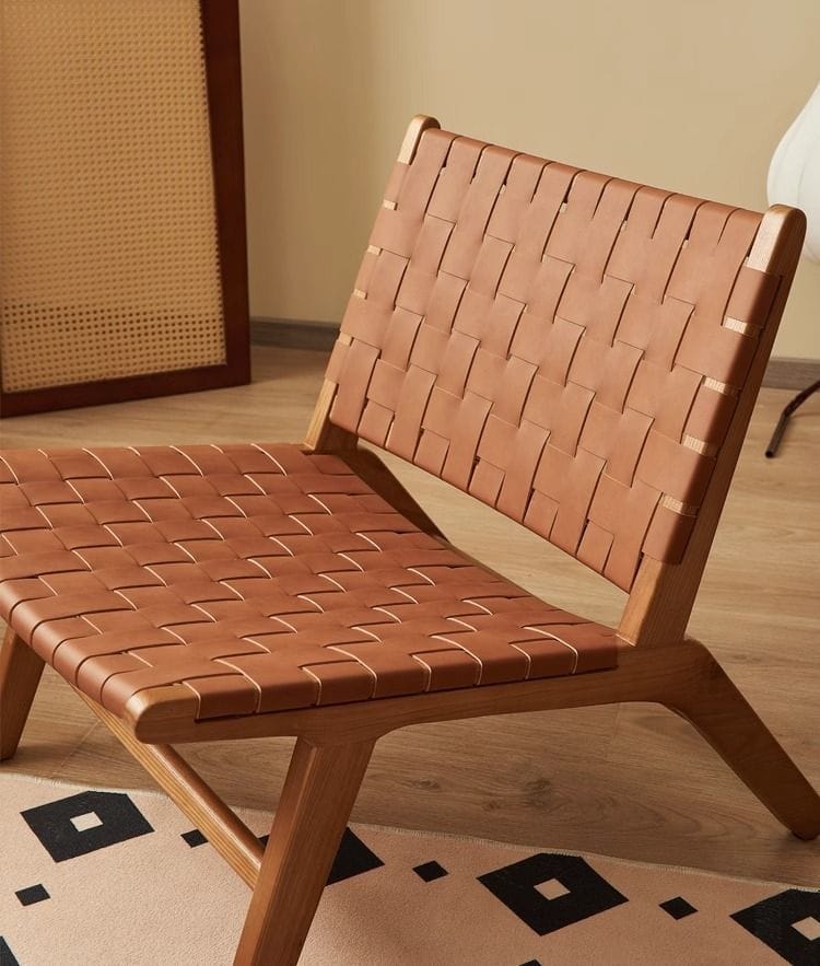 เก้าอี้พักผ่อนโครงไม้แท้สายรัดหนัง BUNISE รุ่น CUBA ขนาด 73×65×75 ซม. สีน้ำตาล_2
