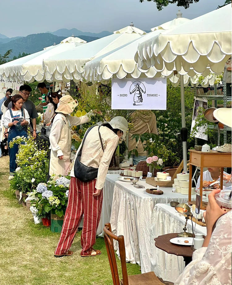 ร่มสนามขอบหยัก BUNISE รุ่น ขนาด 270ซม.พร้อมฐานหินอ่อน,สีขาว_7