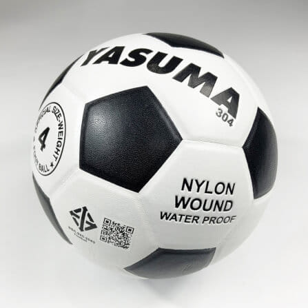ฟุตบอล YASUMA หนังอัด PVC ทนปูน มีมอก. สีขาวดำ เบอร์ 4_2