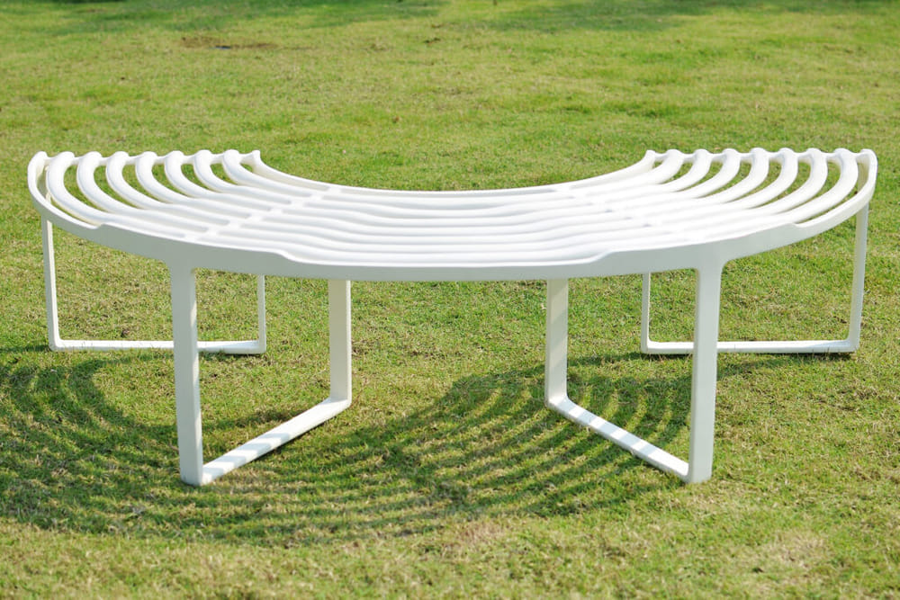 ม้านั่งสนาม INGFAH PATIO & OUTDOOR FURNITURE รุ่น MUSEUM COLLECTION แบบครึ่งวงกลม สีขาวงาช้าง_1