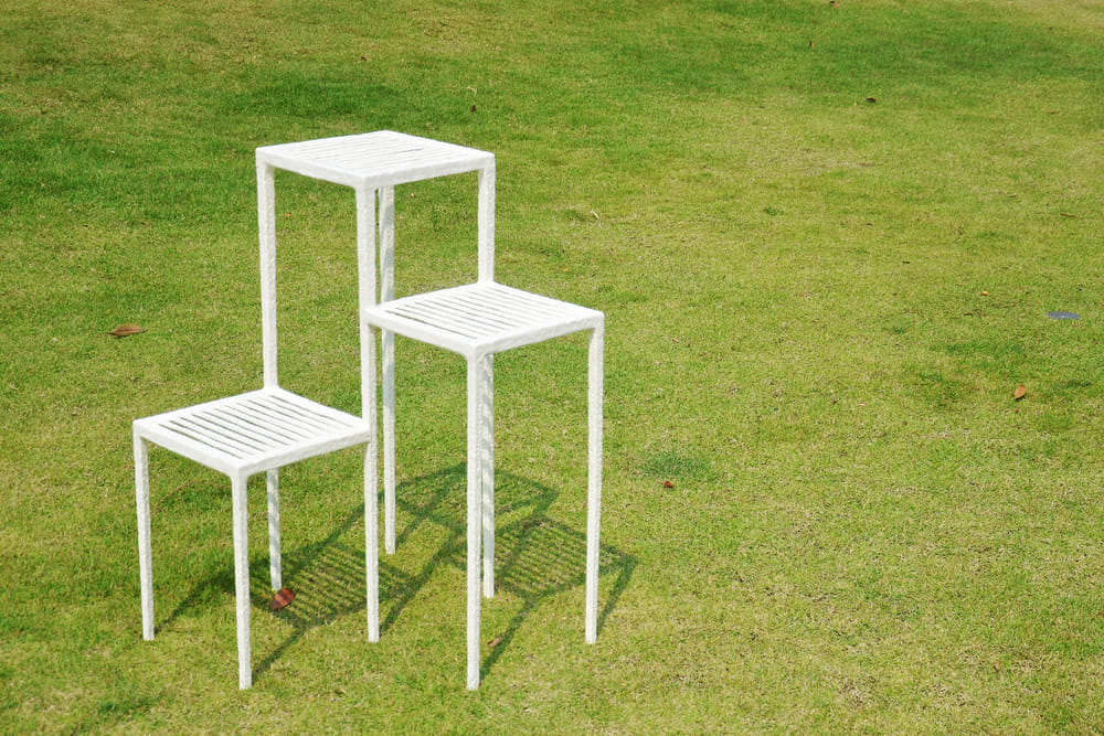 ชั้นวางกระถางชั้นต้นไม้ 3 ชั้น INGFAH PATIO & OUTDOOR FURNITURE รุ่น POTTER COLLECTION สีขาวงาช้าง_1