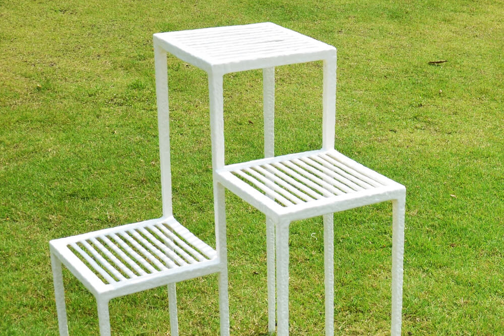 ชั้นวางกระถางชั้นต้นไม้ 3 ชั้น INGFAH PATIO & OUTDOOR FURNITURE รุ่น POTTER COLLECTION สีขาวงาช้าง_3