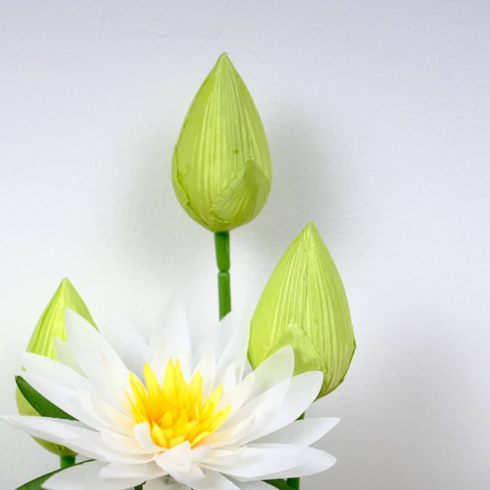 ดอกบัวประดิษฐ์ผ้าในแจกัน  JGLORYFLOWER  สีขาว แจกันเซรามิกทรงกลม
