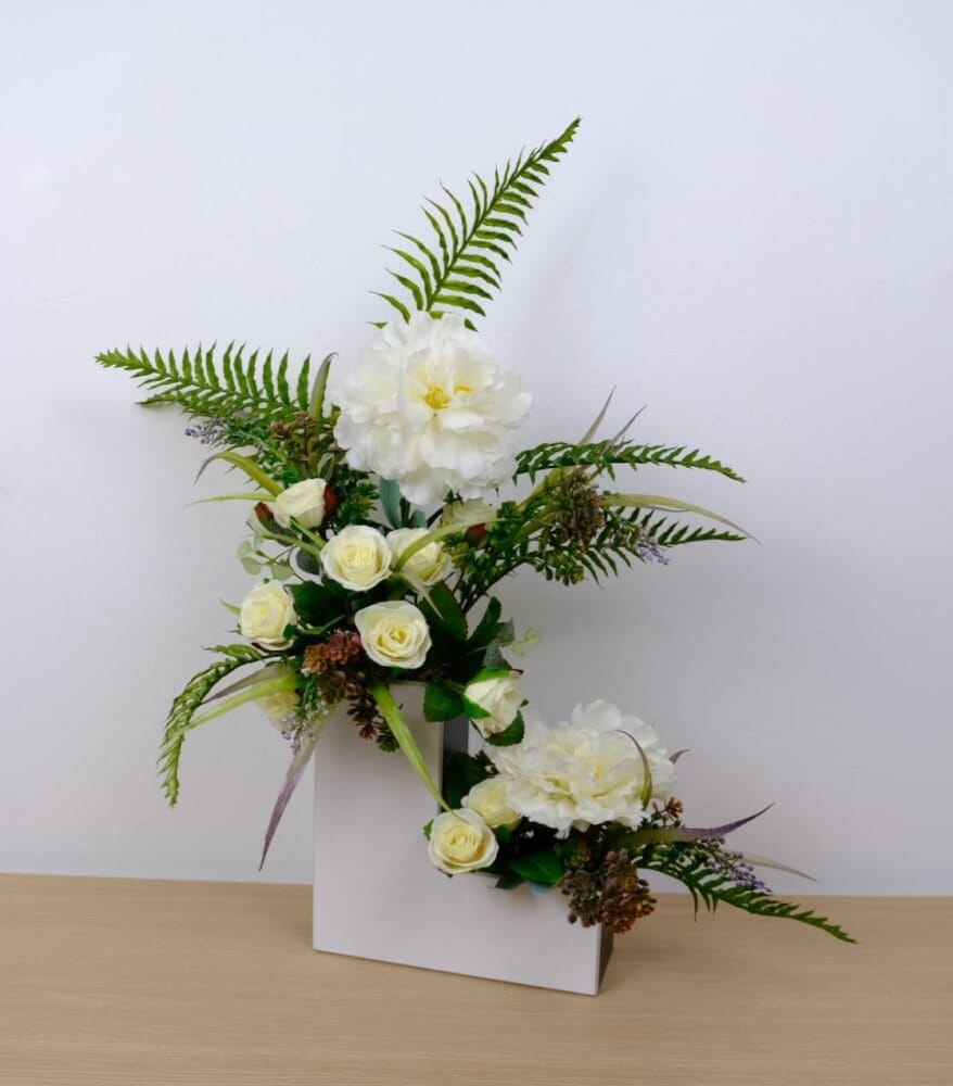 ดอกพีโอนี่ประดิษฐ์ผ้าในแจกัน JGLORYFLOWER สีขาว