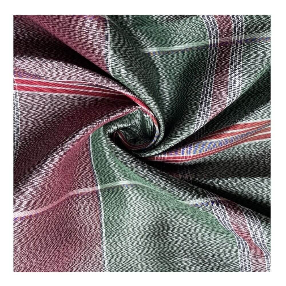 ผ้าโสร่งไหมแท้ CHOBMAI SILK ขนาด 1X1 เมตร ควบหางกระรอก สีเขียวมัวสลับแดงมัว_1