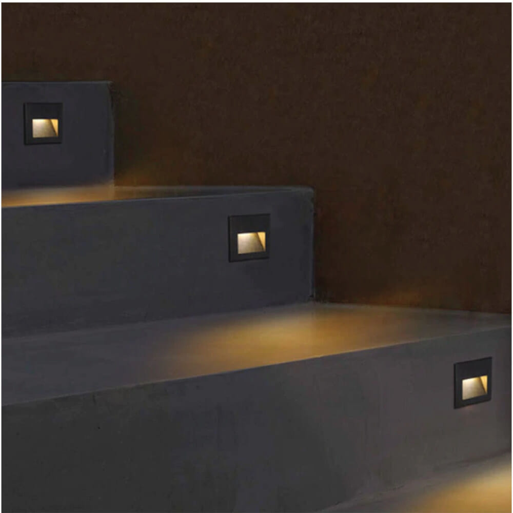 ไฟขั้นบันได SL LIGHTING 3865 2วัตต์ 3000K สีดำ