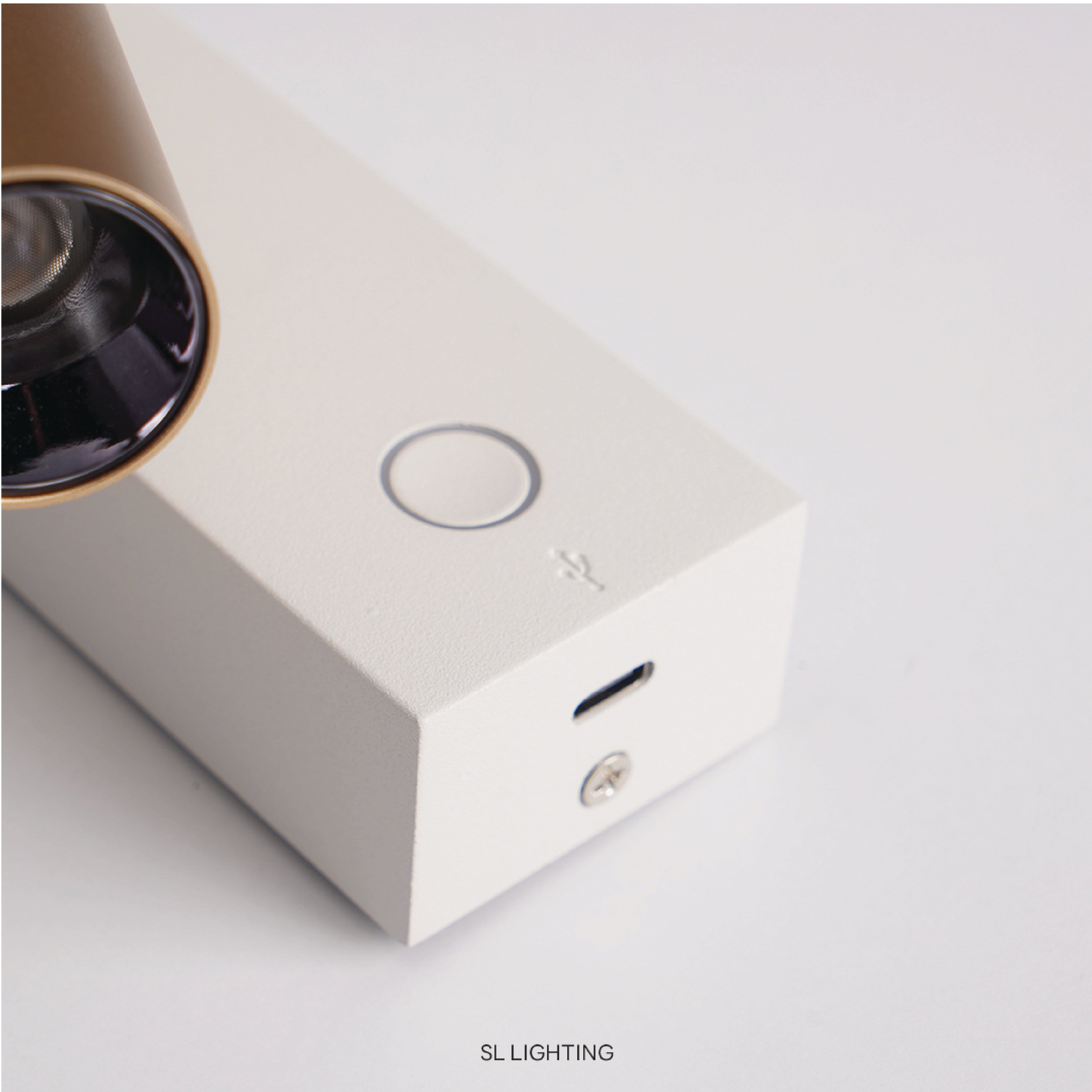 ไฟหัวเตียง LED SL LIGHTING BETT 3 วัตต์ WARM WHITE Touch Control พอร์ตชาร์จ Type-C สีดำ/ทอง