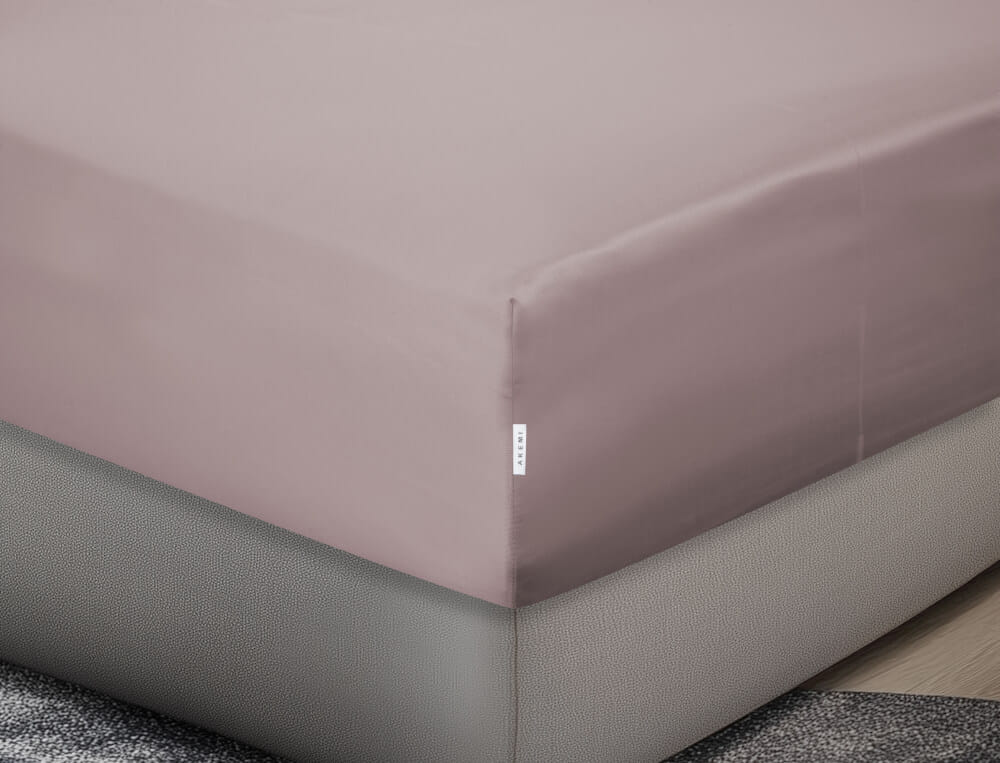 ชุดผ้าปูที่นอน 6 ฟุต 3 ชิ้น AKEMI รุ่น Earnest Dobby 9557108834095 สี Dutton Soft Lilac (ไม่รวมผ้านวม)_4