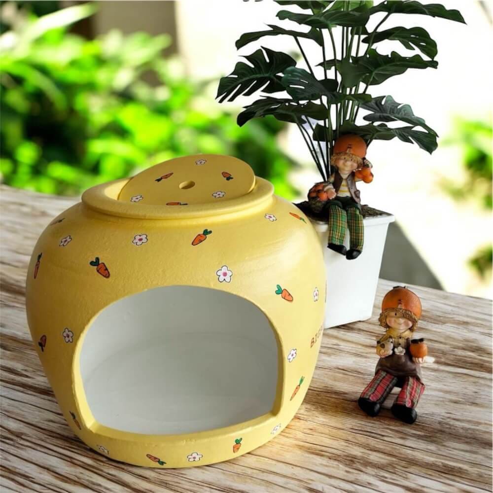 บ้านสัตว์เลี้ยง BIGBOXDESIGN รุ่น บ้านโอ่งดินเซรามิก ขนาด 15 นิ้ว สีเหลือง-ลายแครอท_3