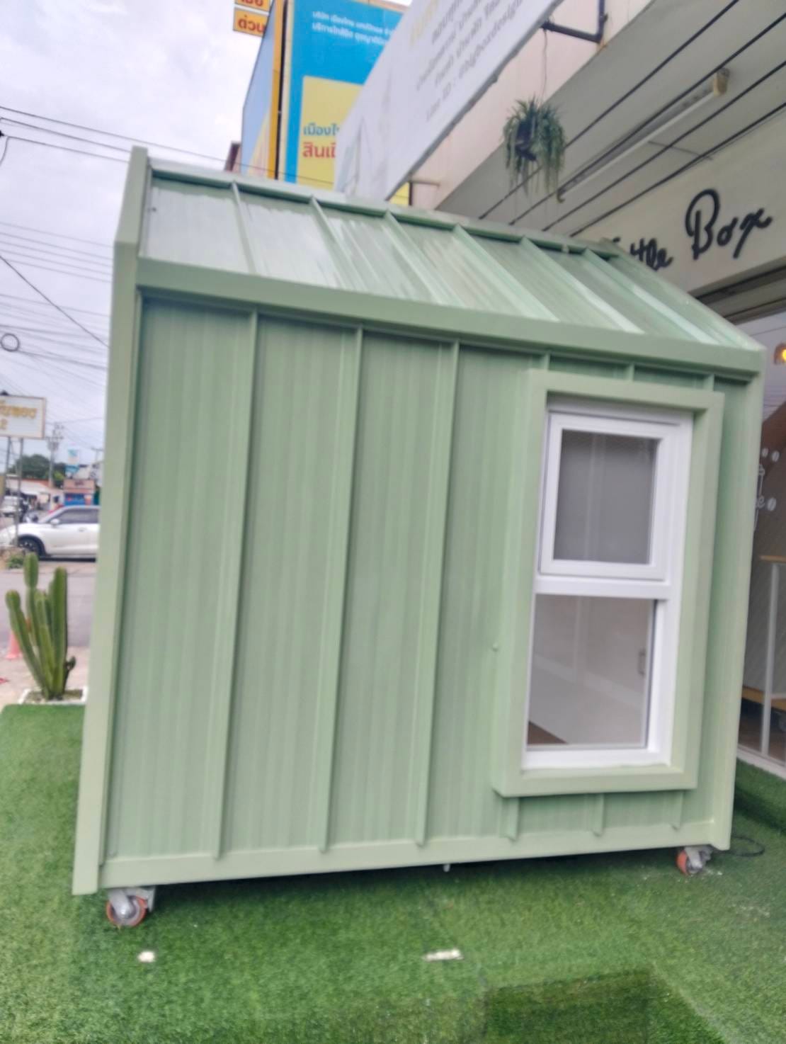 บ้านสัตว์เลี้ยง BIGBOXDESIGN รุ่น บ้านกระจกรองรับติดแอร์ SUNRISE GABLE-SG01 ขนาด 200X200X250 CM. สีเขียว_6