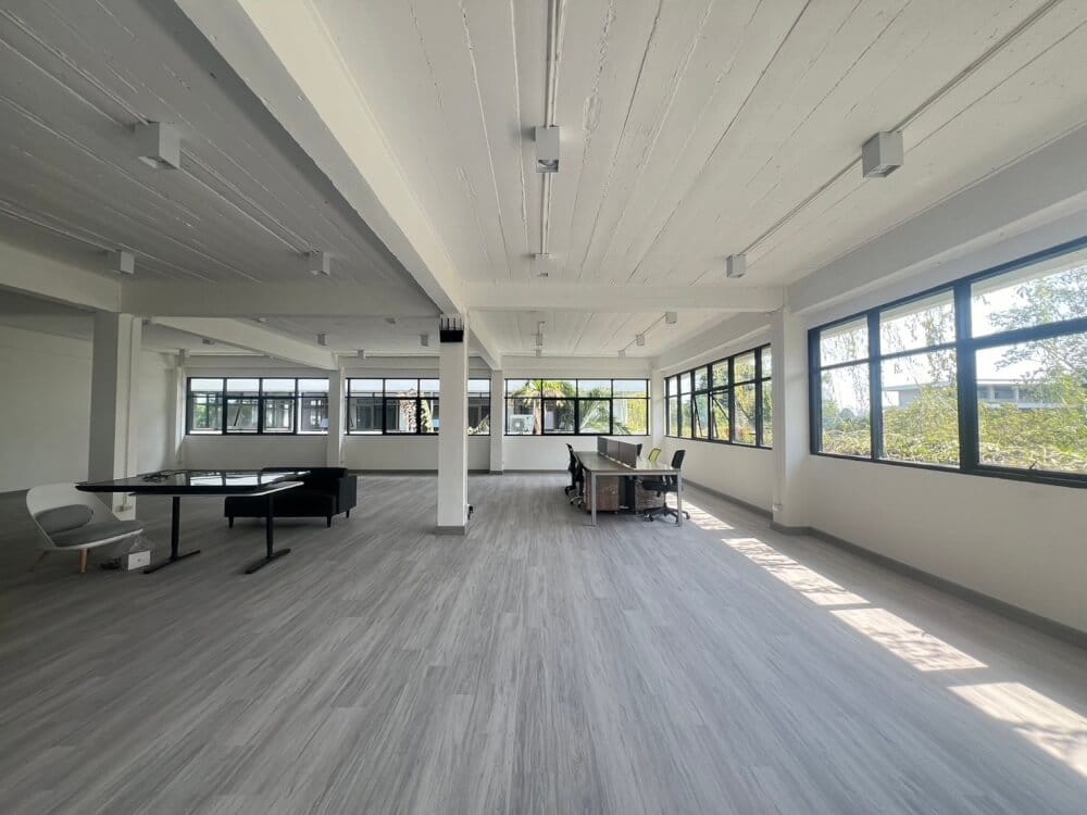 แผ่นพื้น SPC VISION FLOORING ขนาด 180 X 1220 X 4 มม. หนา 4 มม. รุ่น VN-454