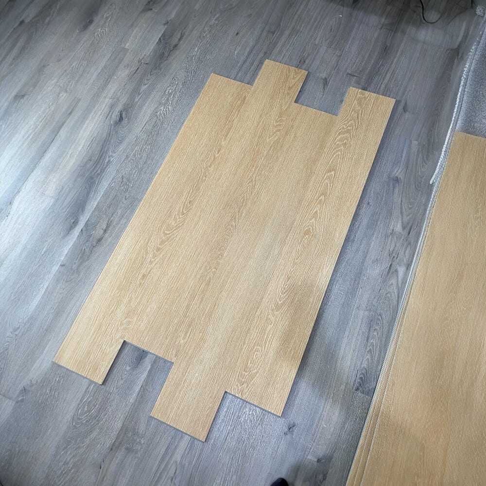 แผ่นพื้น SPC VISION FLOORING ขนาด 180 X 1220 X 4 มม. หนา 4 มม. รุ่น VN-459