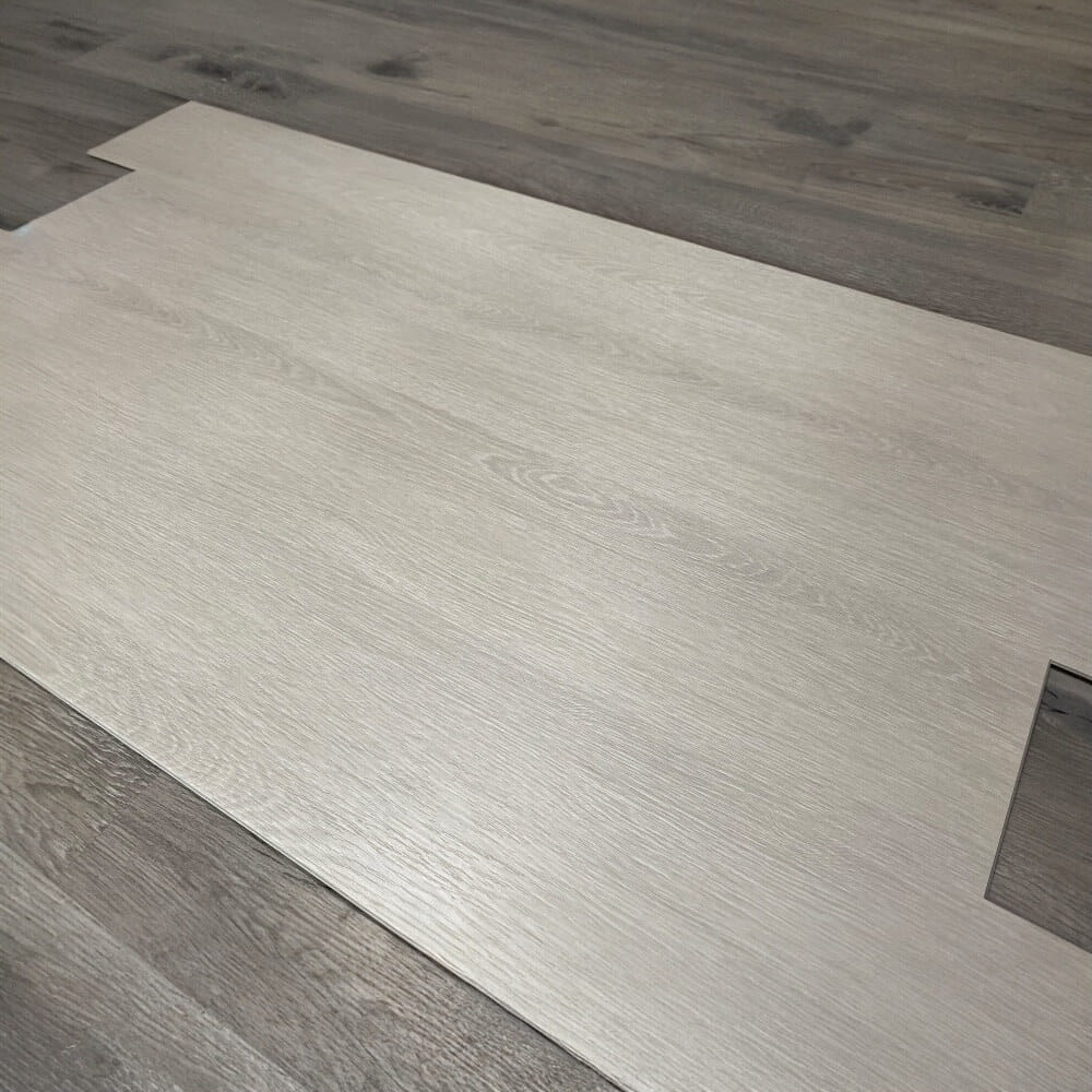 แผ่นพื้น SPC VISION FLOORING ขนาด 180 X 1220 X 5 มม. หนา 5 มม. รุ่น VN-592