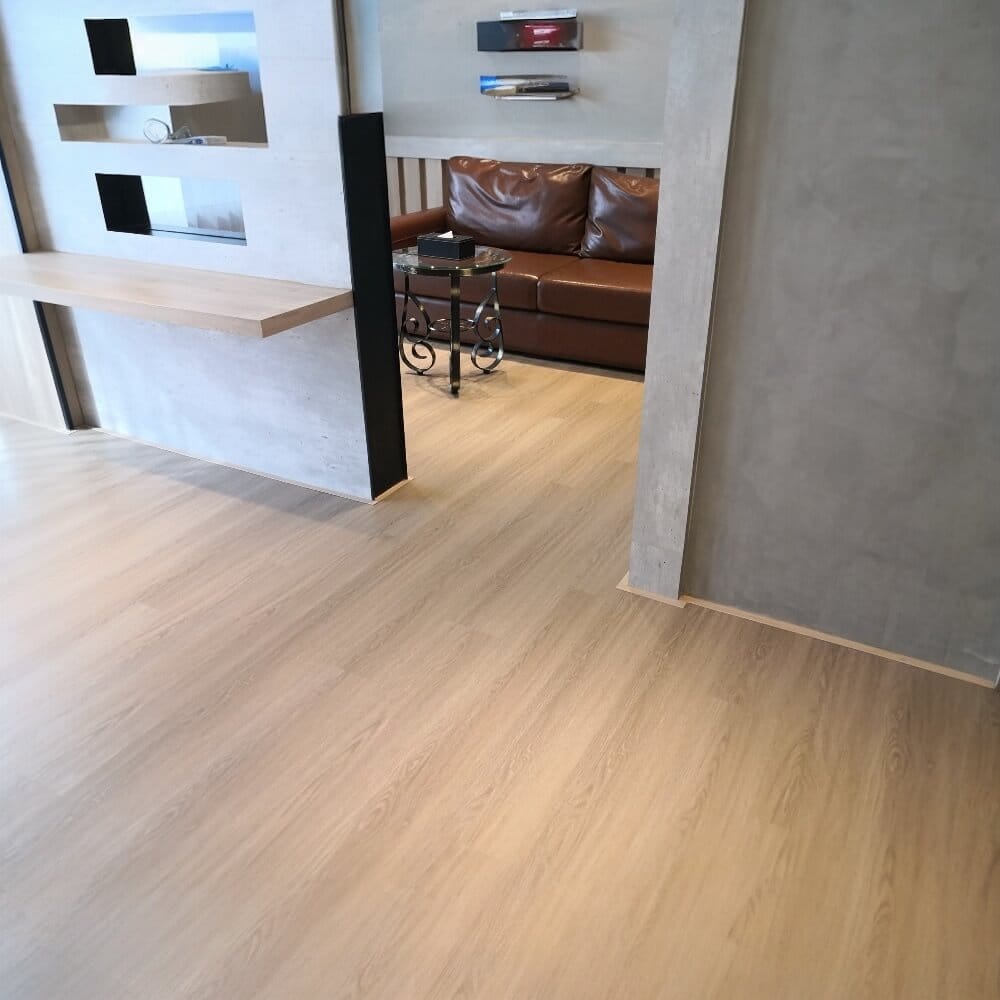 แผ่นพื้น SPC VISION FLOORING ขนาด 180 X 1220 X 5 มม. หนา 5 มม. รุ่น VN-599