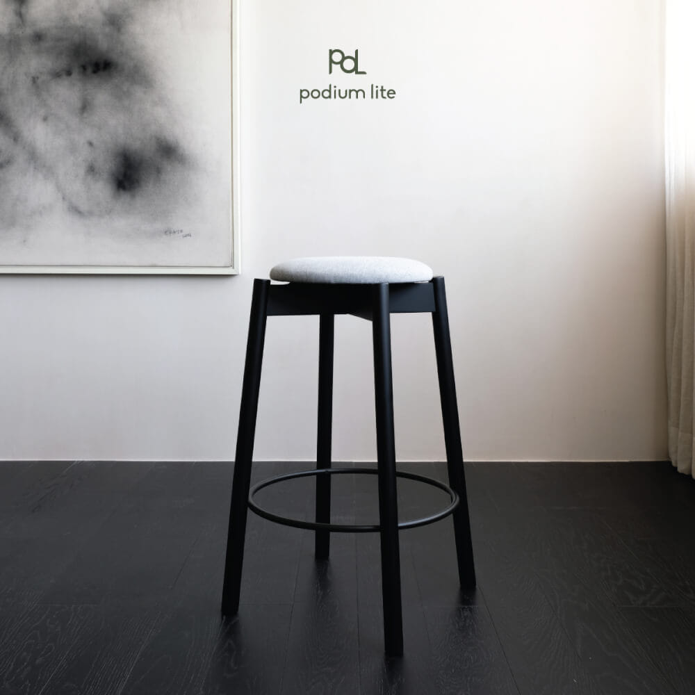 เก้าอี้บาร์ไม้บีช PODIUM LITE รุ่น PLUS MID STOOL สี BLACK (ถอดประกอบได้)_3