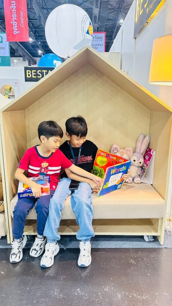 โซฟาเด็ก ดีไซน์บ้านไม้ 2 ที่นั่ง BEABLE LITTLESPACE รุ่น READING POD B ขนาด 120X55X145 ซม. สีไม้_4