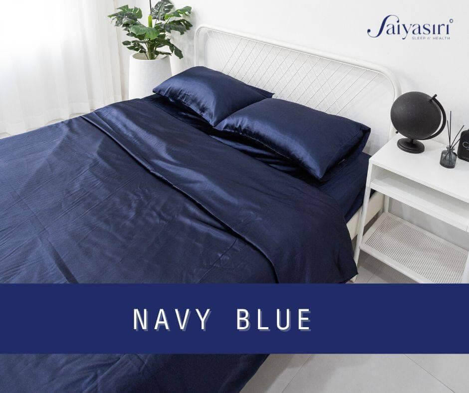 ผ้าปูที่นอน SAIYASIRI รุ่น SIGNATURE ขนาด 3.5 ฟุต สี NAVY BLUE