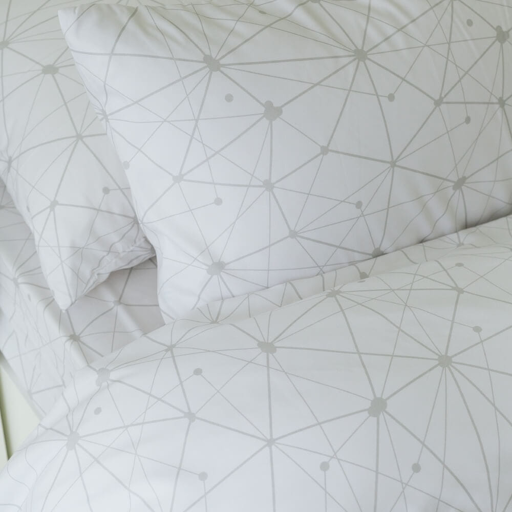 ชุดผ้าปูผ้านวม 5 ฟุต DARLING MATTRESS รุ่นแอบสแตรกต์ ลายไดมอนด์