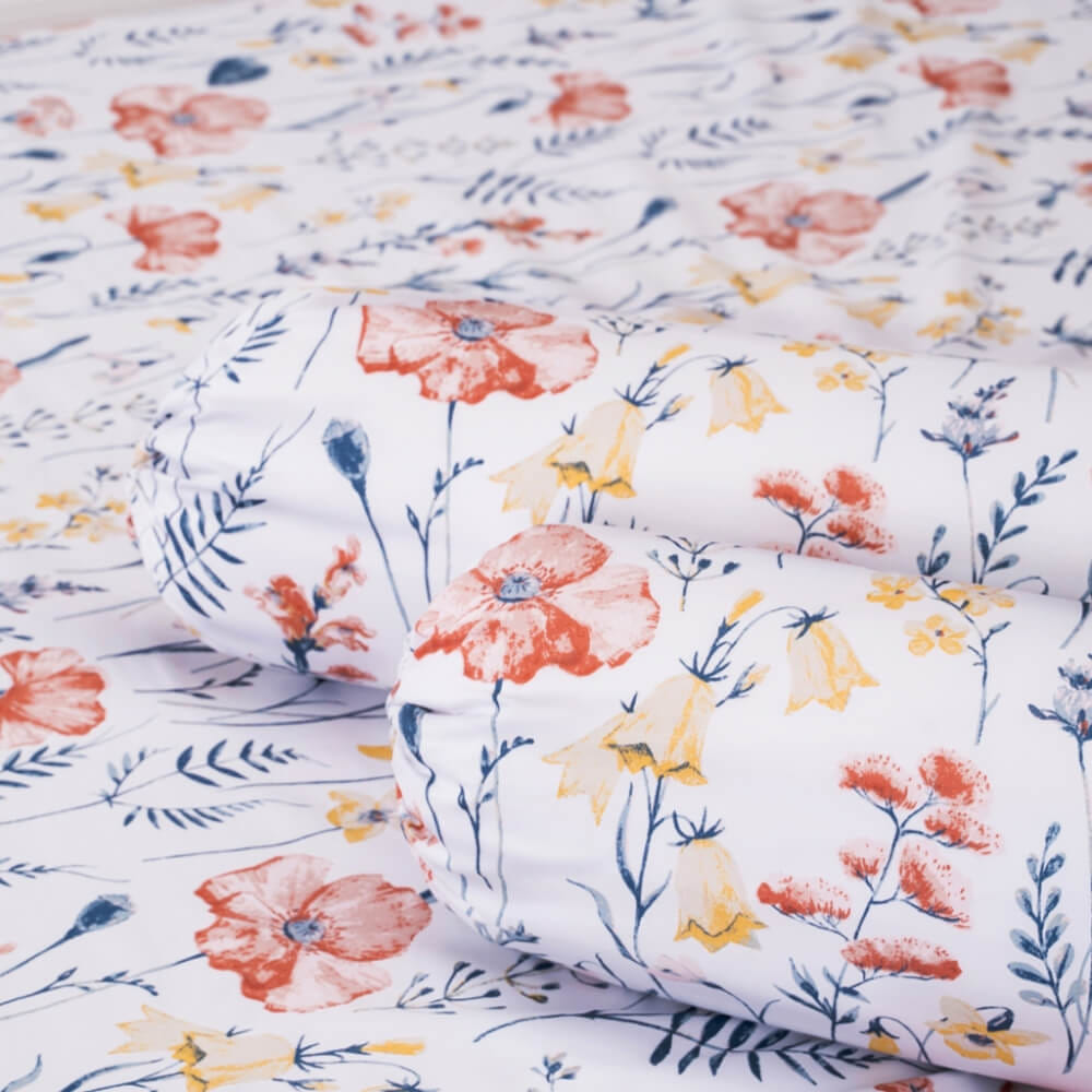 ชุดผ้าปูผ้านวม 6 ฟุต DARLING MATTRESS รุ่นลายดอกไม้ ลายบลอสซั่ม