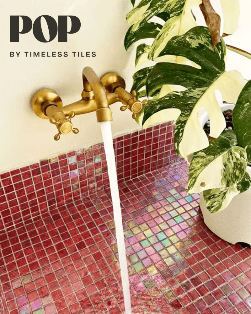 โมเสค TIMELESS TILES รุ่น POP HOLOGRAM 32.7 X 32.7 ซม. สีแดง ผิวเงา_4