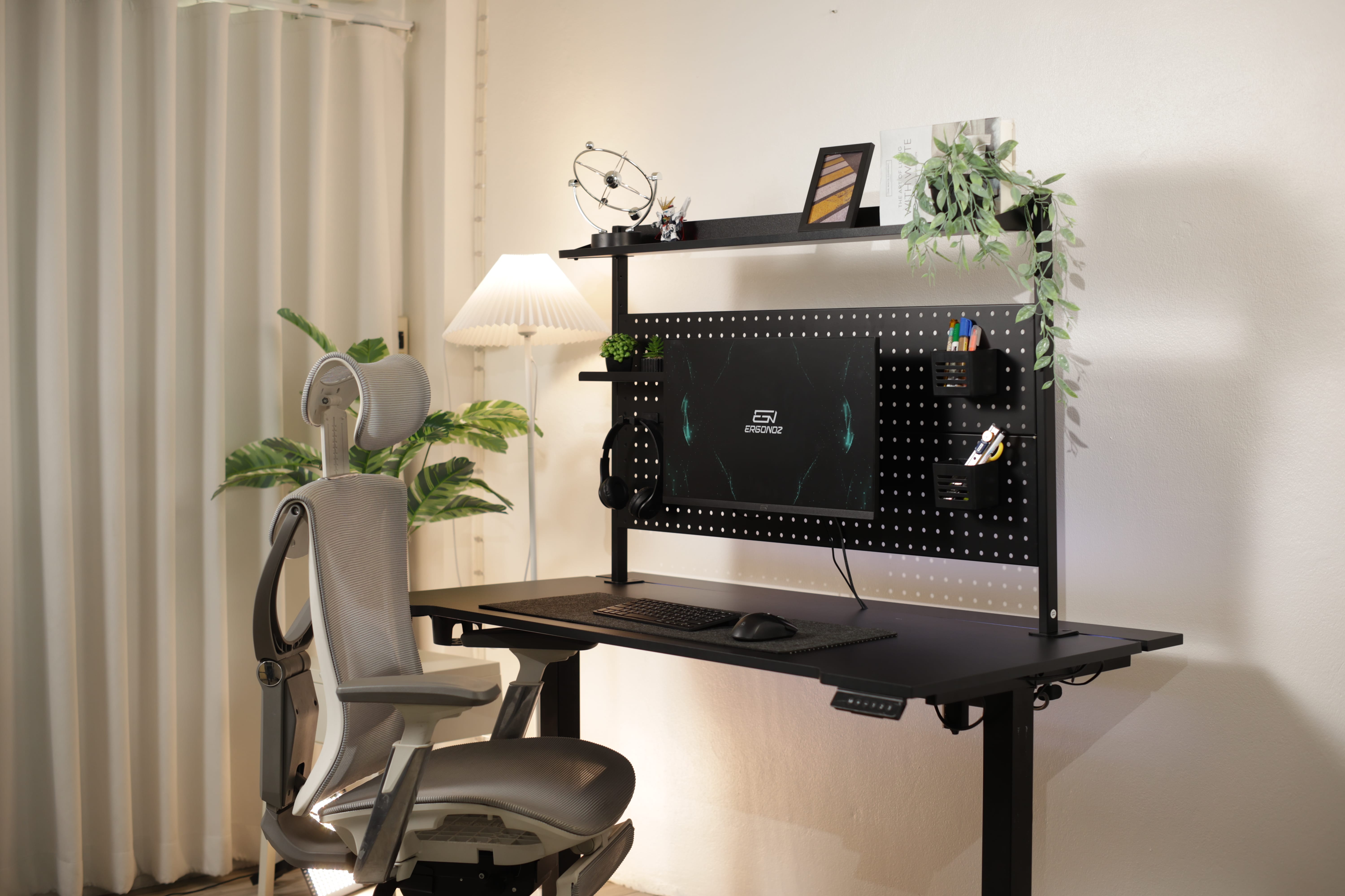 แผงบอร์ดสำหรับแขวนอุปกรณ์  ERGONOZ EGN-PANEL02-120-B, สีดำ (แผงจัดระเบียบพร้อมแขนจับจอมอนิเตอร์ 02)_9
