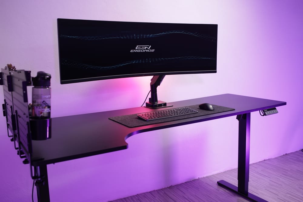 โต๊ะปรับระดับไฟฟ้า ERGONOZ EGN-ELSTA03-B, สีดำ (INTEGRA L-SHAPE ELECTRIC STANDING DESK)