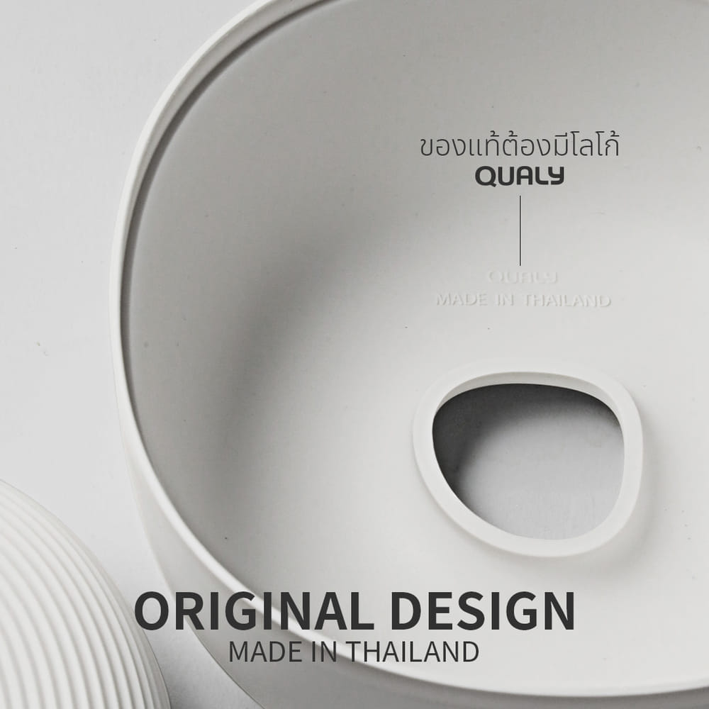 กล่องทิชชู QUALY รุ่น MINI พร้อมฟิกเกอร์ช้าง ขนาด 13.8X13.8X9.1 ซม. ใช้งานได้สองด้าน สีขาว
