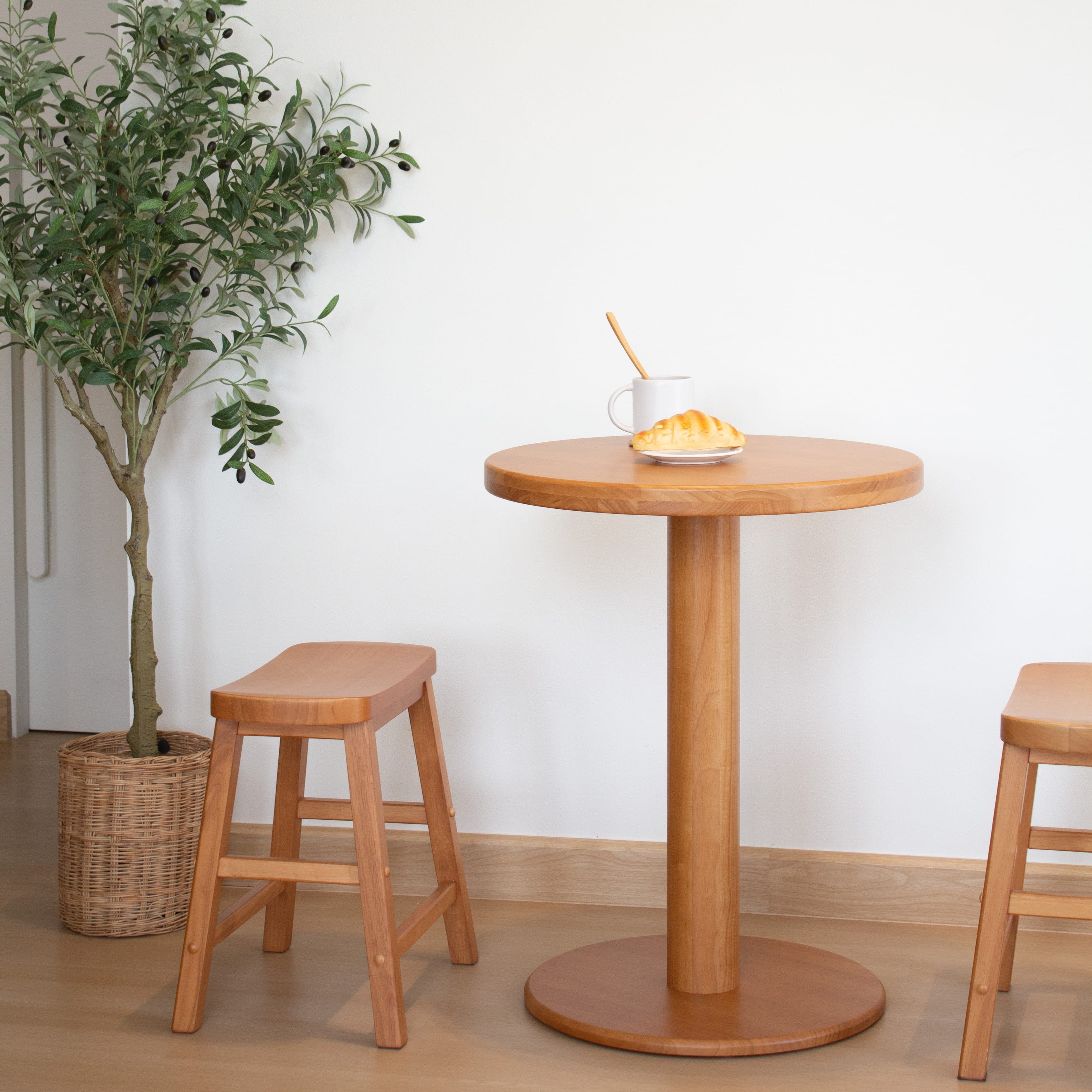 โต๊ะทานข้าวไม้ยางพาราแท้ MAAI DESIGN  รุ่น NAMI TABLE M 60 CM สีโอ๊ค_2