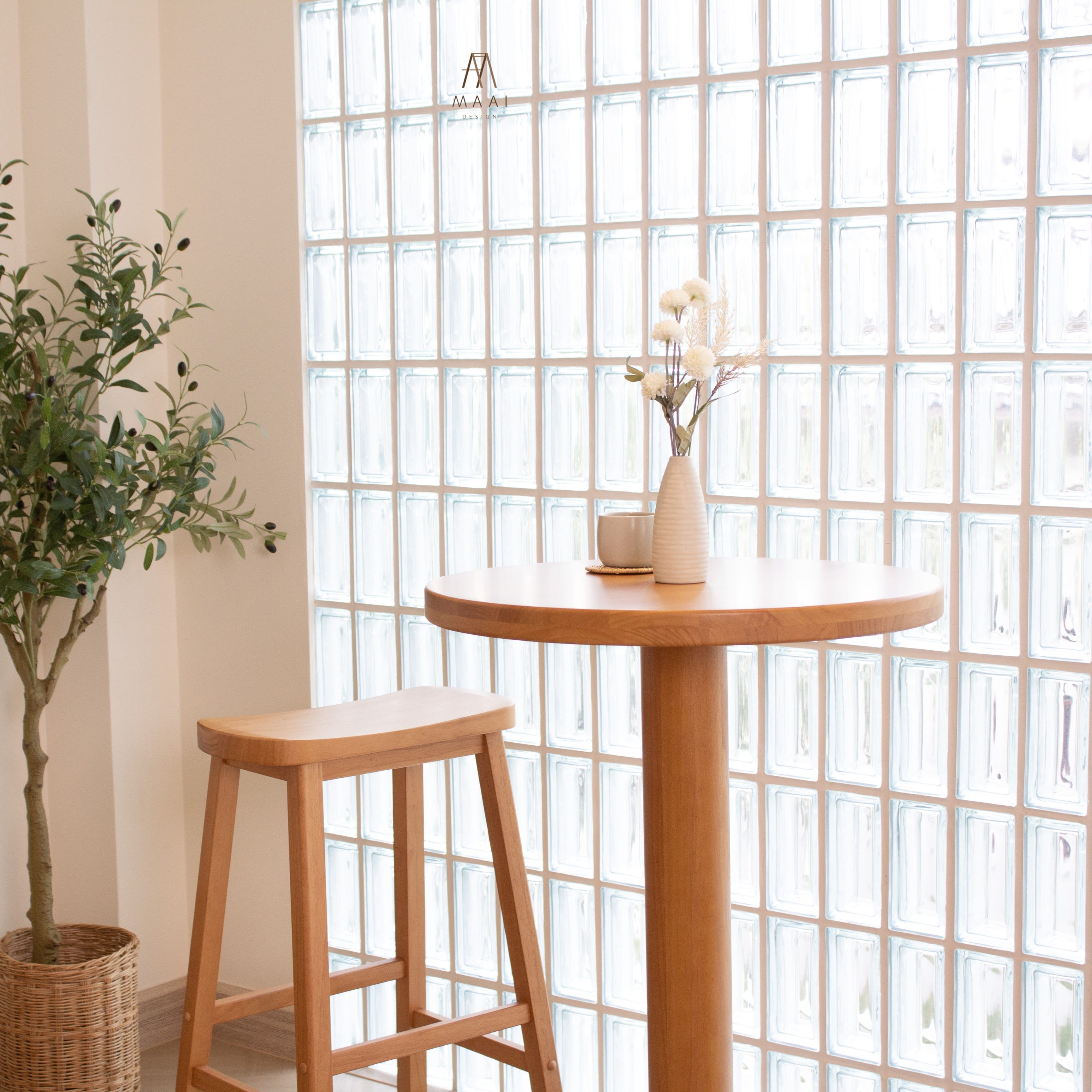 โต๊ะทานข้าวไม้ยางพาราแท้ MAAI DESIGN  รุ่น NAMI TABLE L 60 CM สีโอ๊ค_2