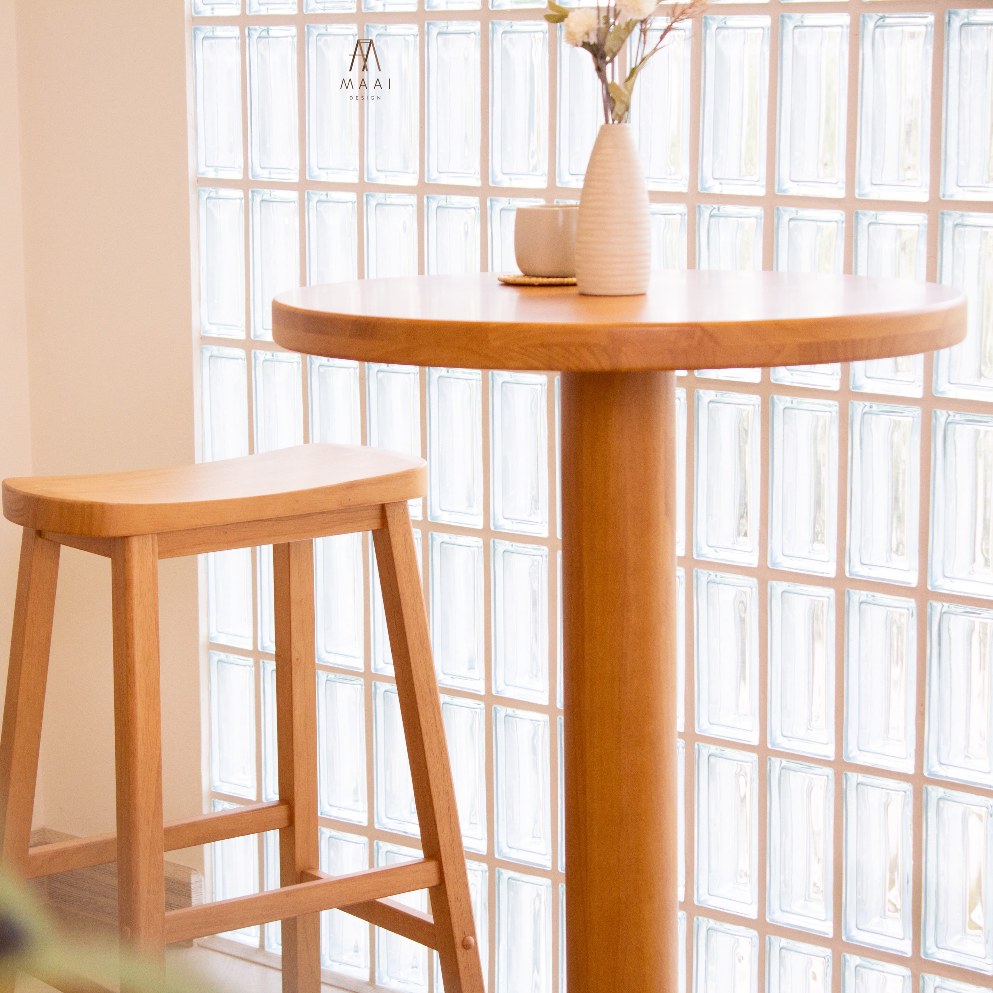 โต๊ะทานข้าวไม้ยางพาราแท้ MAAI DESIGN  รุ่น NAMI TABLE L 60 CM สีโอ๊ค_3