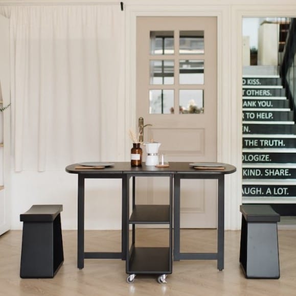โต๊ะทานข้าวไม้ยางพาราแท้พับเก็บได้ MAAI DESIGN  รุ่น NABI TABLE สีดำ_3