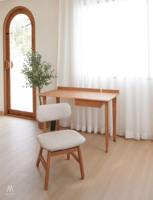 เก้าอี้ไม้ยางพารา MAAI DESIGN MIKUSU CHAIR(PUL 10) สีลาเต้(ขาสีโอีค) เบาะหนังหนานุ่ม พนักพิงเหล็ก_3