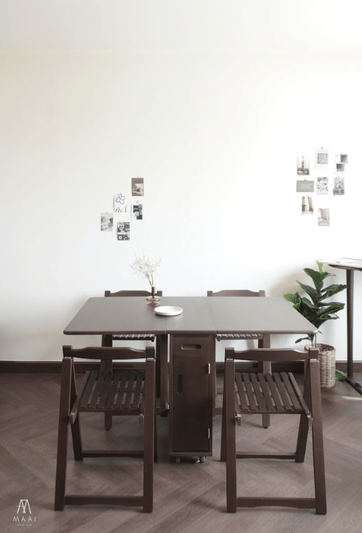 เก้าอี้ทานข้าวไม้ยางพาราแท้ พับเก็บได้ MAAI DESIGN A CHAIR สีช็อกโกแลต_4