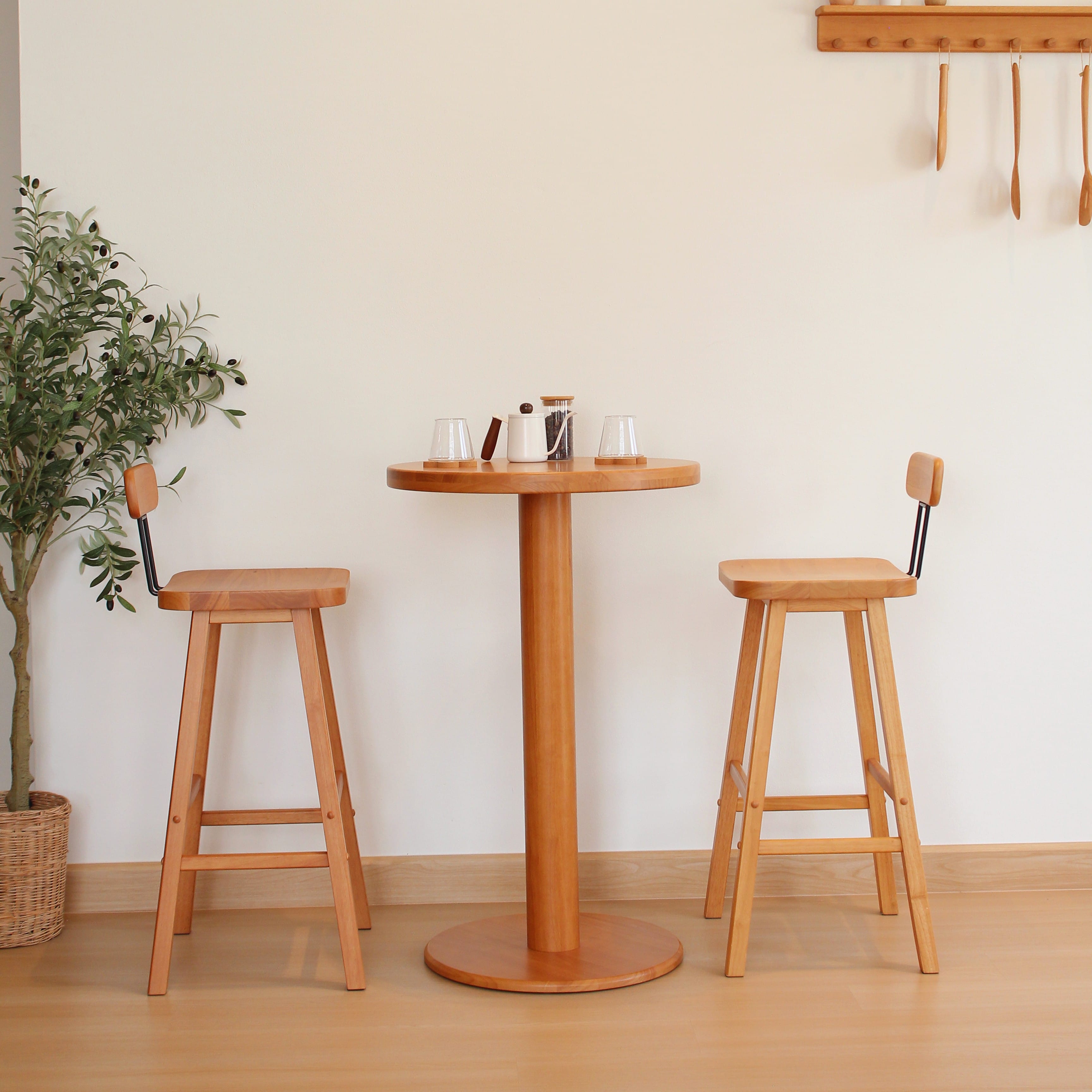 โต๊ะทานข้าวไม้ยางพาราแท้ MAAI DESIGN  รุ่น NAMI TABLE L 60 CM สีโอ๊ค_4