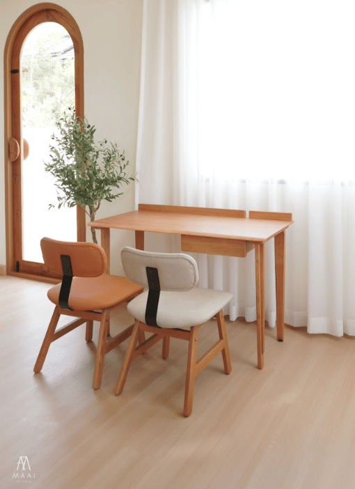 เก้าอี้ไม้ยางพารา MAAI DESIGN MIKUSU CHAIR(PUL 10) สีลาเต้(ขาสีโอีค) เบาะหนังหนานุ่ม พนักพิงเหล็ก_4